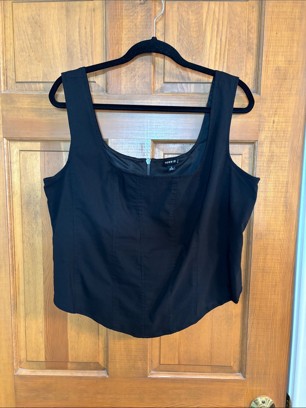 Torrid sz 2 corset top, zip back, silky lining, decent stretch
